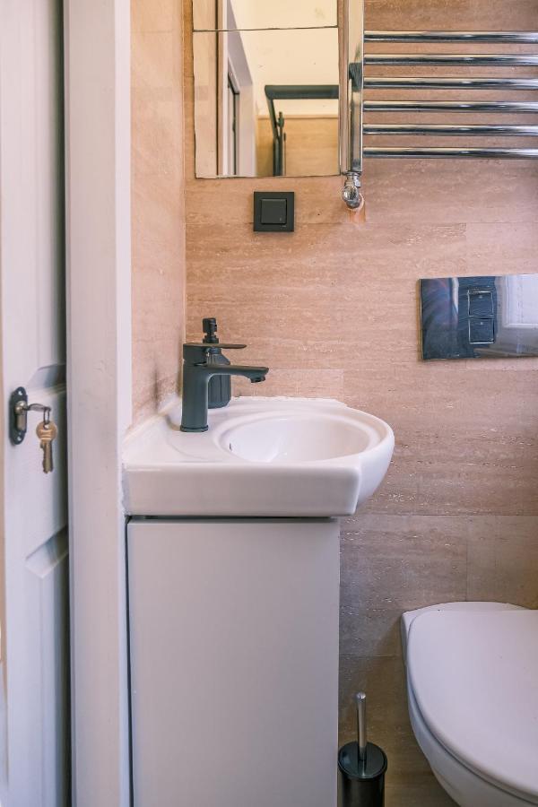 No 8 Galata Апартаменти *